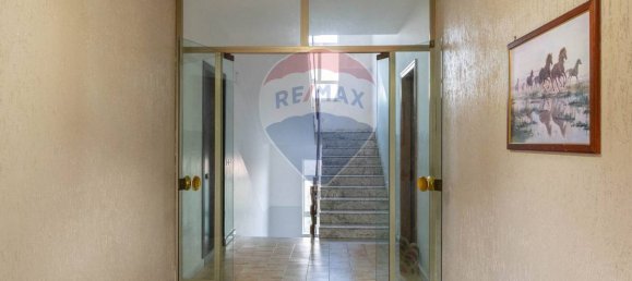 2 bedrooms Apartment in Motta Sant'Anastasia, Italy No. 329282 3