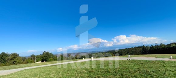  Land in Vion, France No. 268950 12