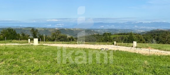  Land in Vion, France No. 268950 5