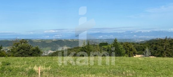  Land in Vion, France No. 268950 4