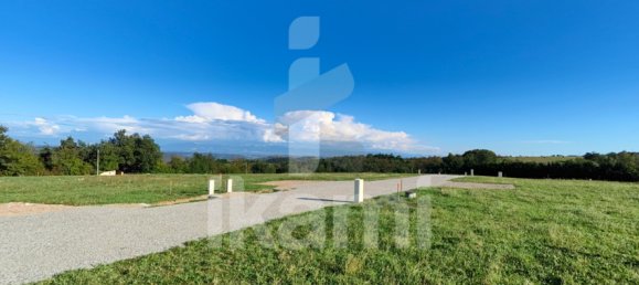  Land in Vion, France No. 268950 9