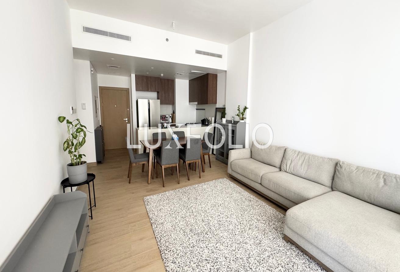 Квартира с 2 спальнями в Джумейра, ОАЭ № 100550