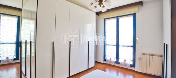 Apartamento T2 em Vercelli, Italy N.º 328716 18