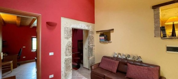 4 bedrooms House in Arpino, Italy No. 56428 5
