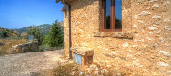 4 bedrooms House in Arpino, Italy No. 56428 28