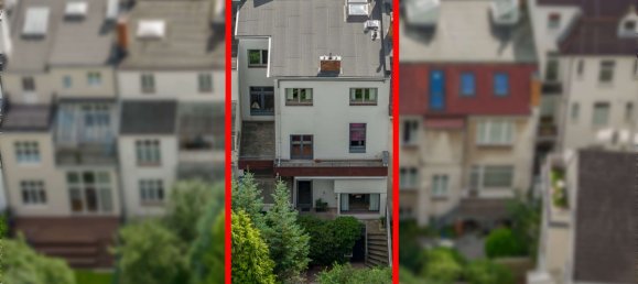 523m² Building in Lubeck, Germany No. 233889 2