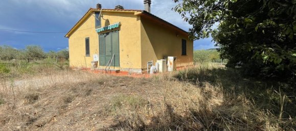 3 Schlafzimmer Haus in Civitella in Val di Chiana, Italy, Nr. 371974 4