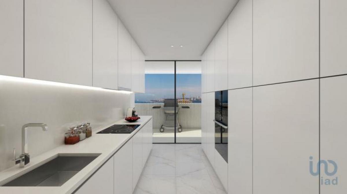 4 bedrooms Apartment in Vila Nova de Gaia, Portugal No. 6073