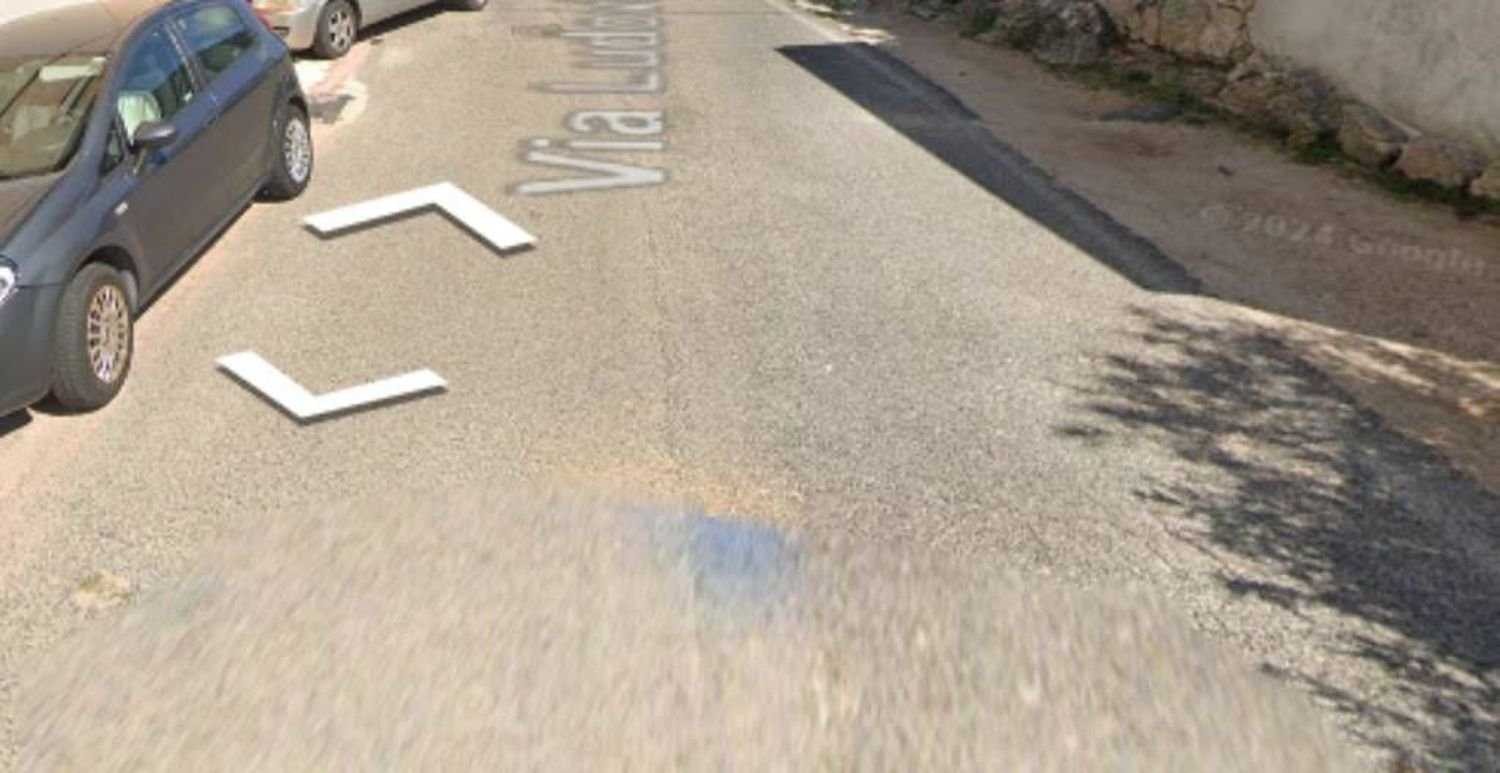 Apartamento de 1 dormitorio en Luras, Italy No. 402940