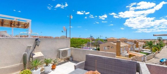 2 bedrooms House for sale in Torrevieja, Alicante, Valencian Community, Spain № 365979 8