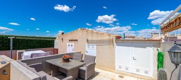 2 bedrooms House for sale in Torrevieja, Alicante, Valencian Community, Spain № 365979 7