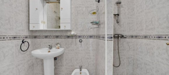 2 bedrooms House for sale in Torrevieja, Alicante, Valencian Community, Spain № 365979 5