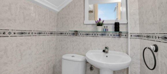 2 bedrooms House for sale in Torrevieja, Alicante, Valencian Community, Spain № 365979 4