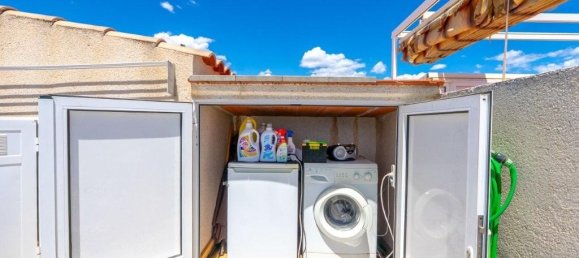 2 bedrooms House for sale in Torrevieja, Alicante, Valencian Community, Spain № 365979 6