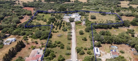 6 bedrooms Villa in Sant Lluis, Spain No. 4833 2