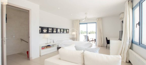 6 bedrooms Villa in Sant Lluis, Spain No. 4833 10