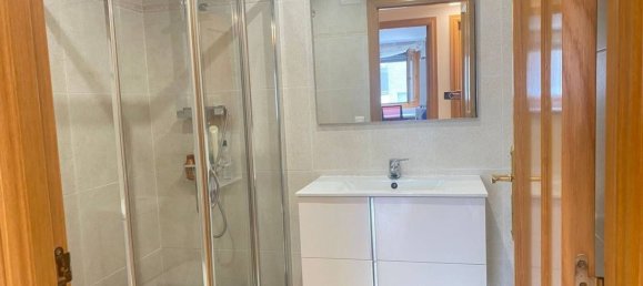 3 bedrooms Apartment in Logrono, Spain No. 170876 15