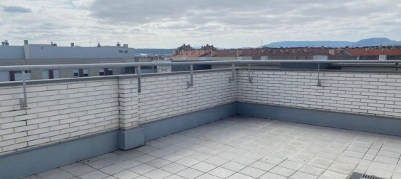 3 bedrooms Apartment in Logrono, Spain No. 170876 31