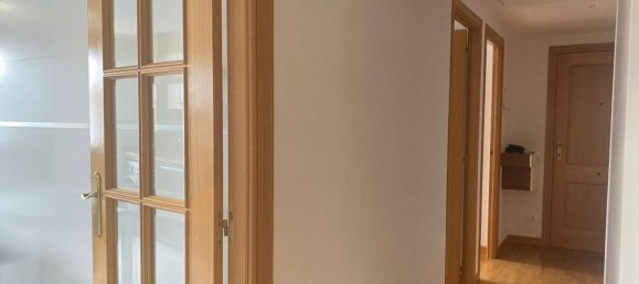 3 bedrooms Apartment in Logrono, Spain No. 170876 6