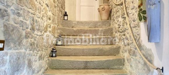 Villa de 4 dormitorios en Città di Castello, Italy No. 267210 11