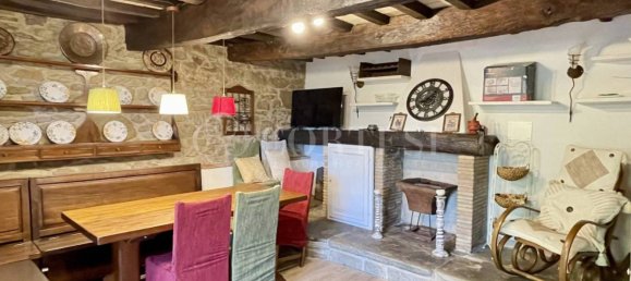 Villa de 4 dormitorios en Città di Castello, Italy No. 267210 9