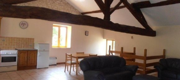 3 bedrooms House in Ruffec, France No. 324113 5