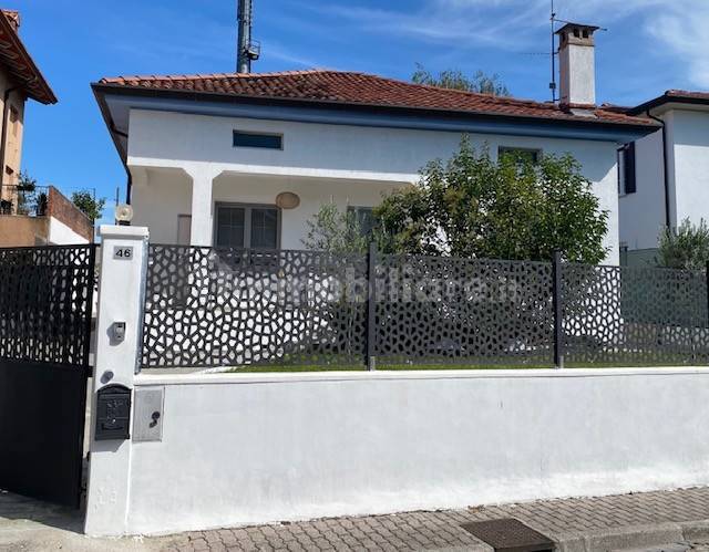 3 غرف نوم فيلا في Udine, Italy رقم 280573