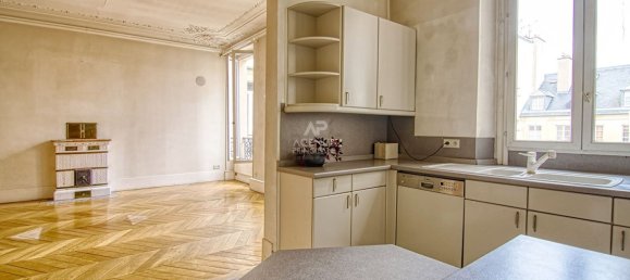 5 bedrooms Duplex in Versailles, France No. 293293 3