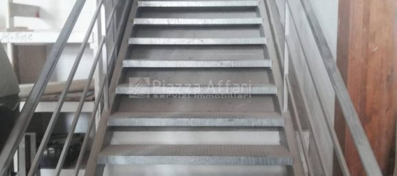 779m² Commercial property in Reggio Emilia, Italy No. 113031 11