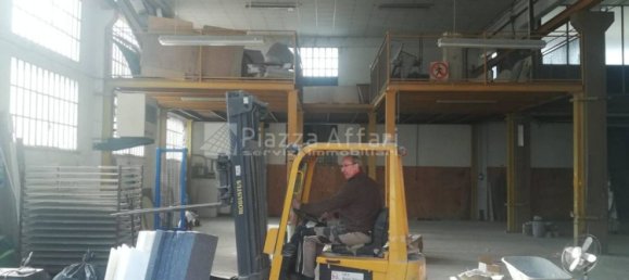 779m² Commercial property in Reggio Emilia, Italy No. 113031 10