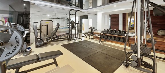 8 bedrooms Villa in Estepona, Spain No. 55329 30