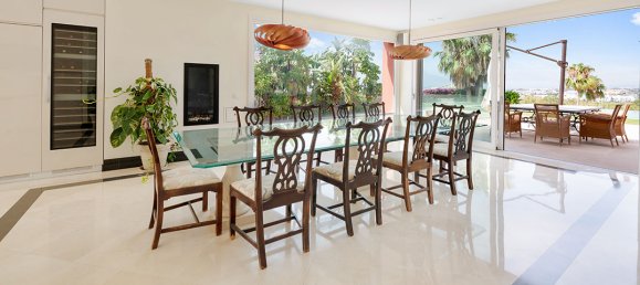 8 bedrooms Villa in Estepona, Spain No. 55329 24