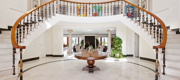 8 bedrooms Villa in Estepona, Spain No. 55329 19