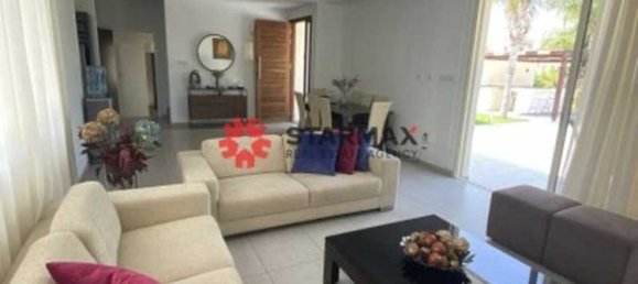 Propiedad comercial de 3 dormitorios en Pervolia, Cyprus No. 67384 4