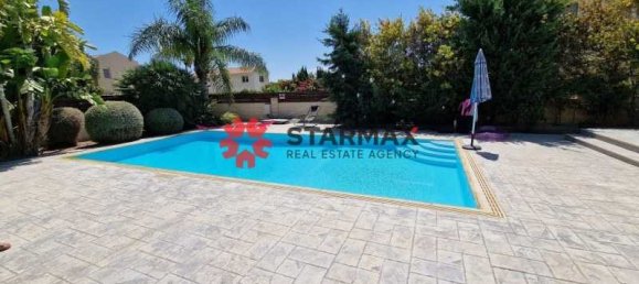 Propiedad comercial de 3 dormitorios en Pervolia, Cyprus No. 67384 8