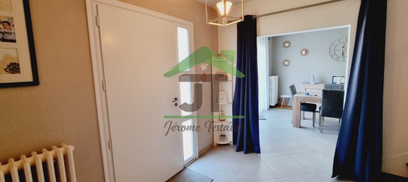 Casa de 4 dormitorios en Chateaudun, France No. 160828 4