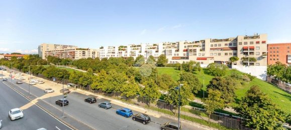 1 bedroom Apartment in Milan, Italy No. 377319 4