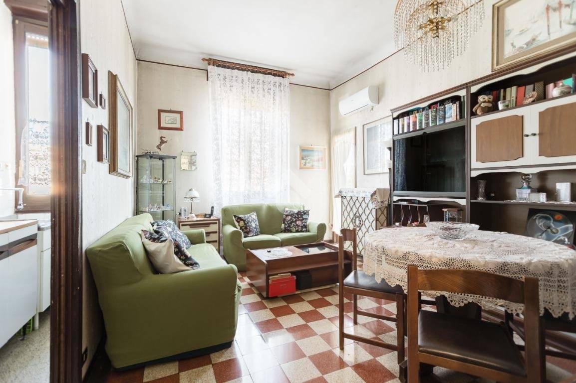 1 bedroom Apartment in Milan, Italy No. 377319