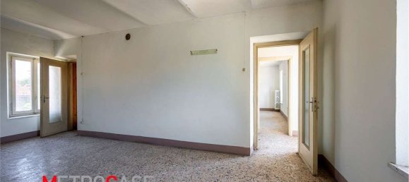 5 rooms House in Isolabella, Italy No. 167179 34
