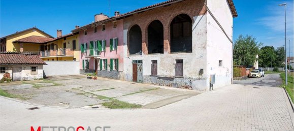 5 rooms House in Isolabella, Italy No. 167179 16