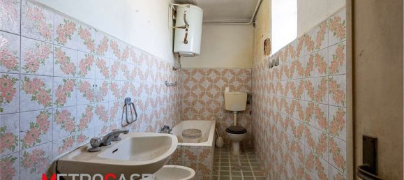 5 rooms House in Isolabella, Italy No. 167179 31