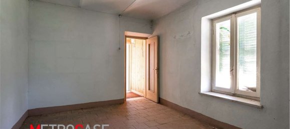 5 rooms House in Isolabella, Italy No. 167179 38