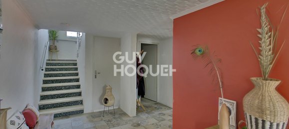 5 bedrooms House in Saint-Romain-de-Jalionas, France No. 206032 5