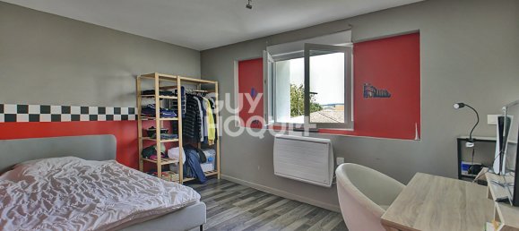 5 bedrooms House in Saint-Romain-de-Jalionas, France No. 206032 8