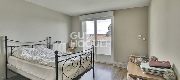 5 bedrooms House in Saint-Romain-de-Jalionas, France No. 206032 6