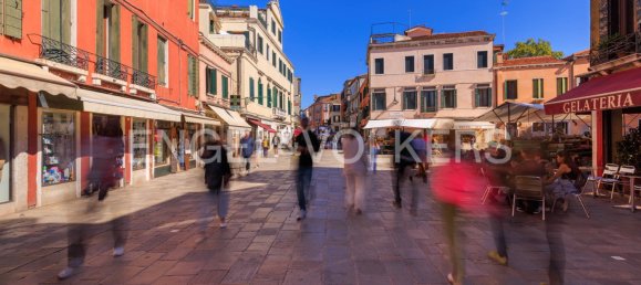 1 bedroom Apartment in Venice, Italy No. 64975 3