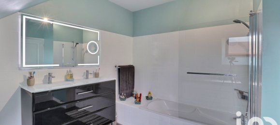 Casa de 4 dormitorios en Vendome, France No. 73255 21