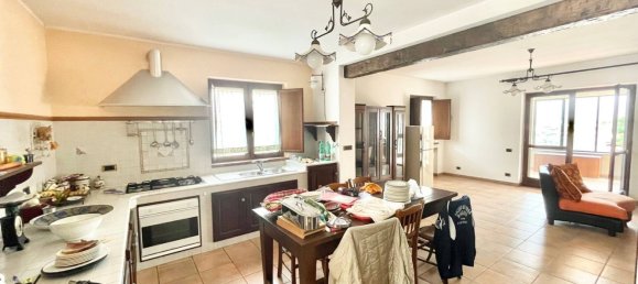 Вилла с 6 комнатами в Мендичино, Италия № 303606 9