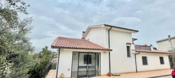 Вилла с 6 комнатами в Мендичино, Италия № 303606 2