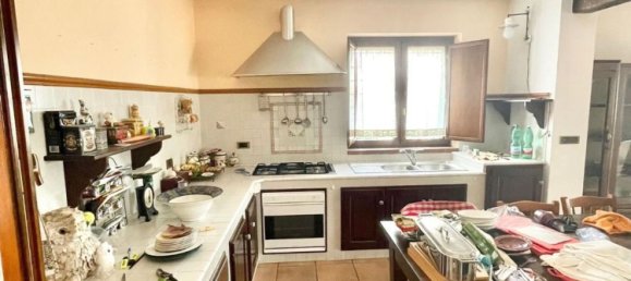 Вилла с 6 комнатами в Мендичино, Италия № 303606 8